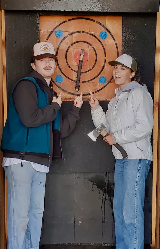 M AXツアーパンフレット Axe Throwing Pricing | Book Ax Lane Tickets Online